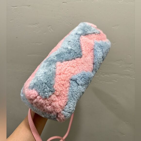 Handmade Colorblock Genuine Shearling Leather Barrel Bag & 3 Strap Styles - Picture 13 of 16